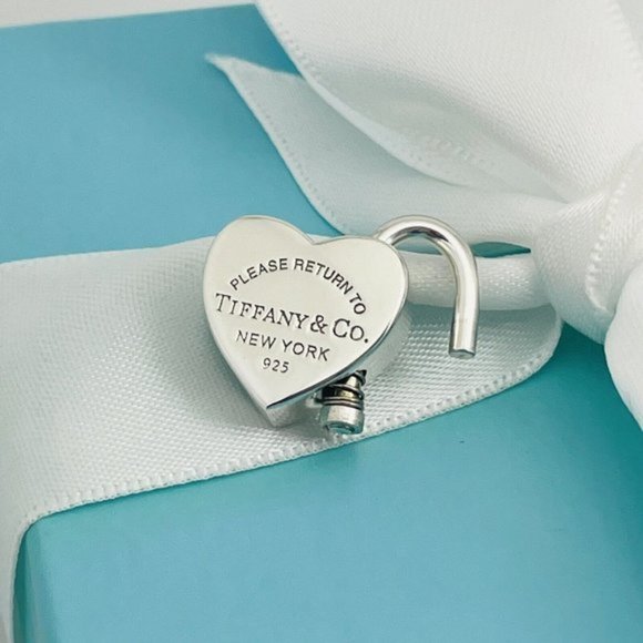 Tiffany & Co. Return to Tiffany Heart Lock Pendant Top Charm ONLY CHARM - Picture 5 of 8